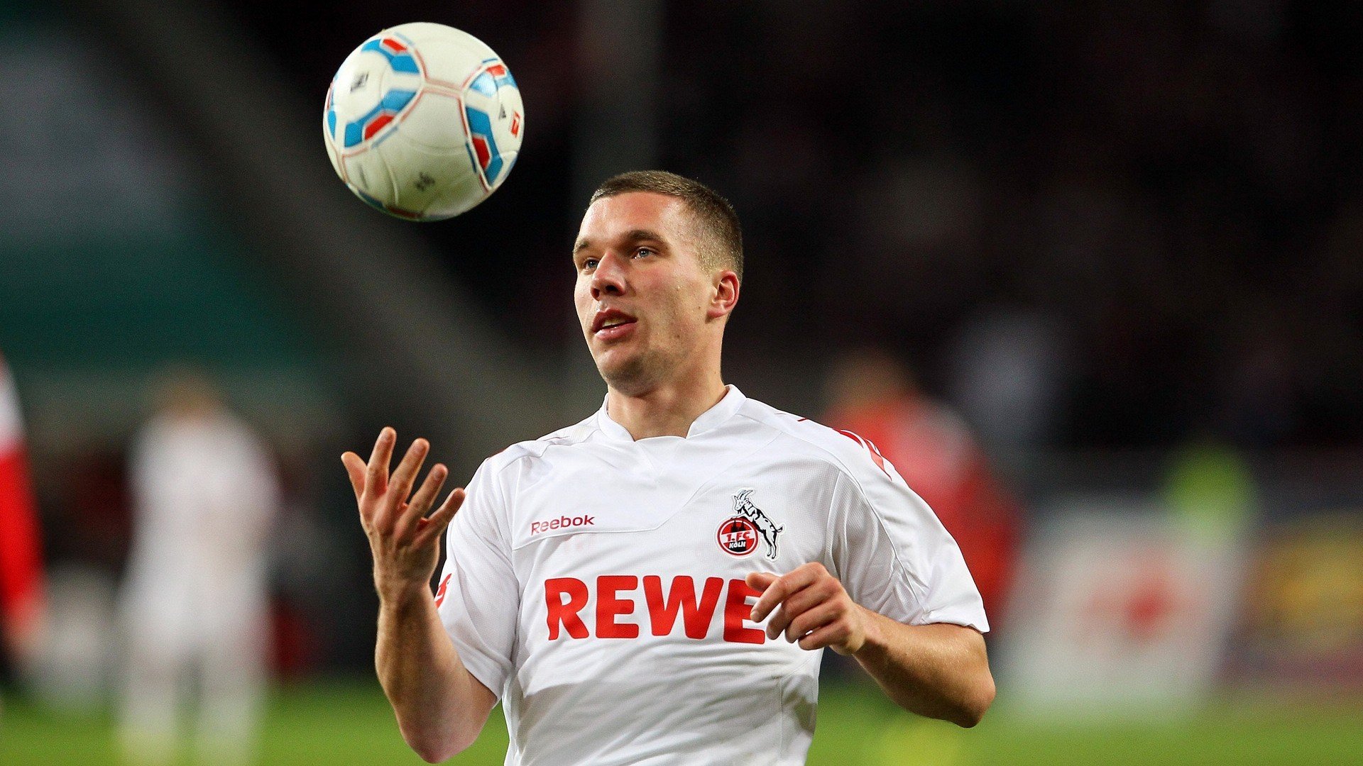 世界杯后:智能手表厂商用睡眠监控图证明“看决赛的那晚全球睡得最晚”